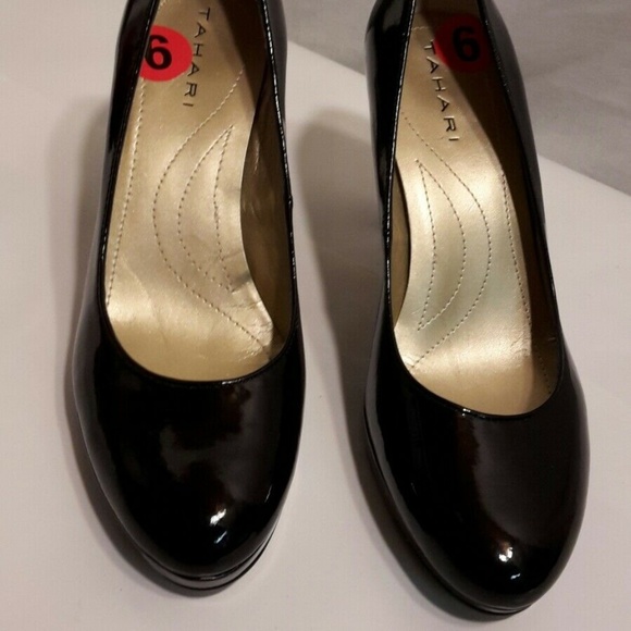 tahari shoes black pumps